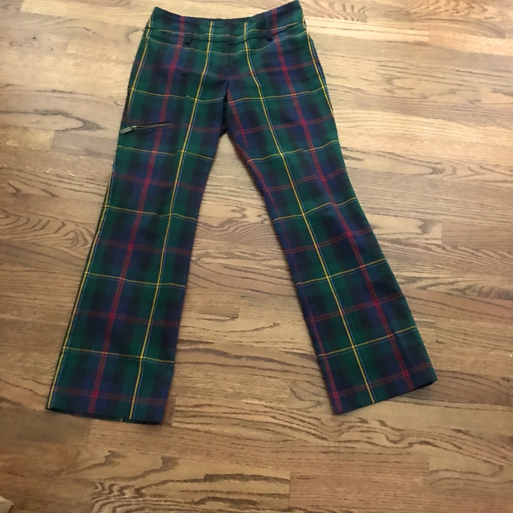 Tommy Hilfiger plaid pant, with zipper detail.